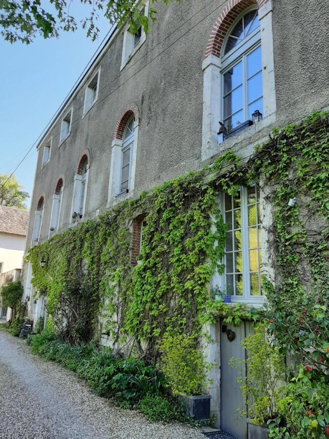 Dans Moulin Au Bord De L'Eau, Appartement Chaleureux Saint-Pryvé-Saint-Mesmin Εξωτερικό φωτογραφία